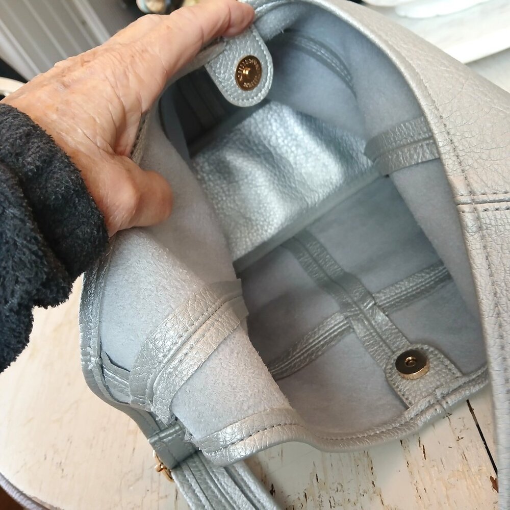SILVER GRAY BUCKET SHOULDER BAG PEBBLED POLY LARGE - Picture 7 of 8